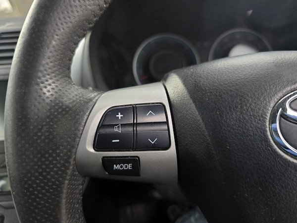 Used Toyota Auris 2010 for sale - 75425716: Photo 30