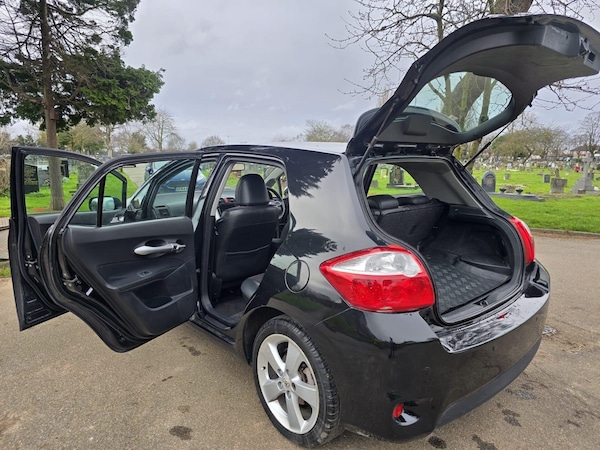Used Toyota Auris 2010 for sale - 75425716: Photo 7