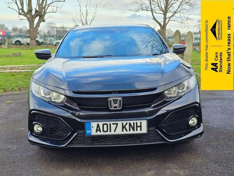 Used Honda Civic 2017 for sale - 76616974: Photo 2
