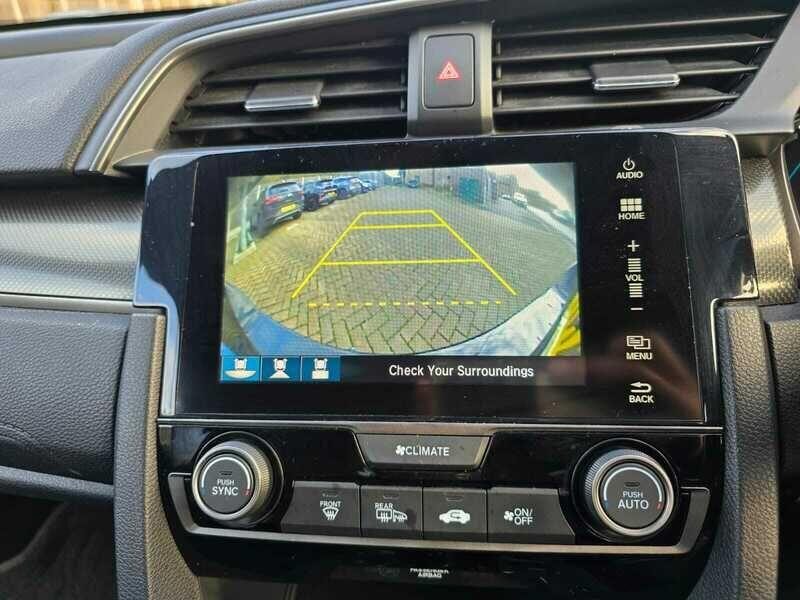 Used Honda Civic 2017 for sale - 76616974: Photo 57