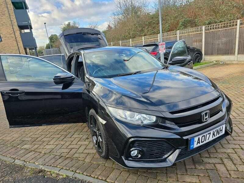 Used Honda Civic 2017 for sale - 76616974: Photo 7