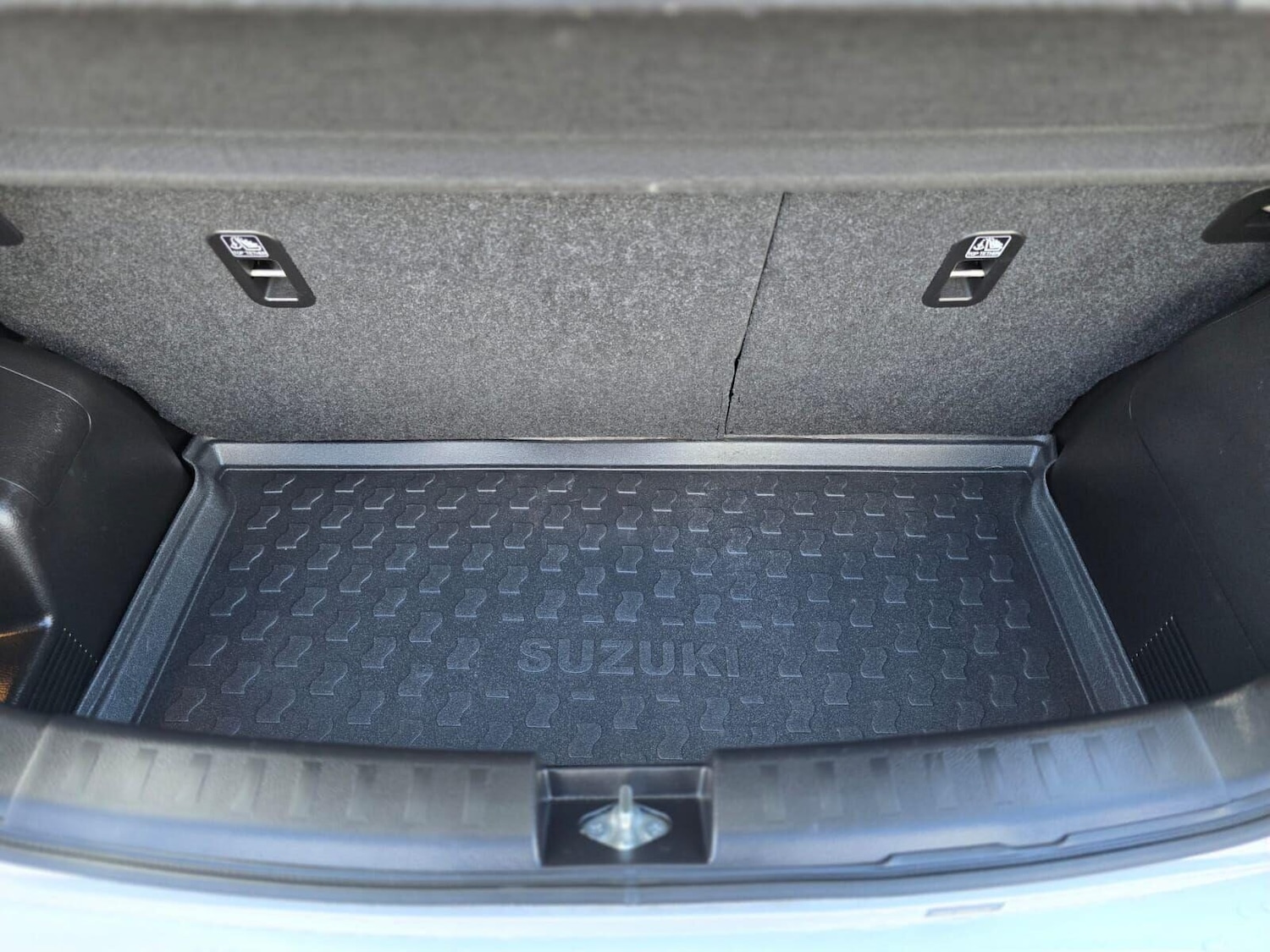 Used Suzuki Swift 2017 for sale - 75681348: Photo 33