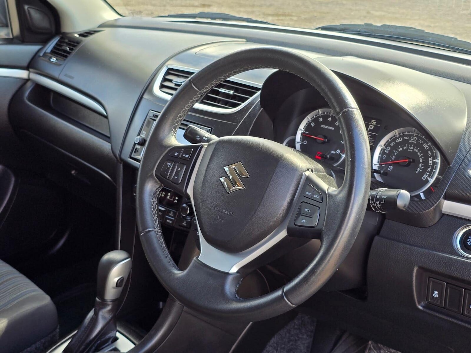 Used Suzuki Swift 2017 for sale - 75681348: Photo 35