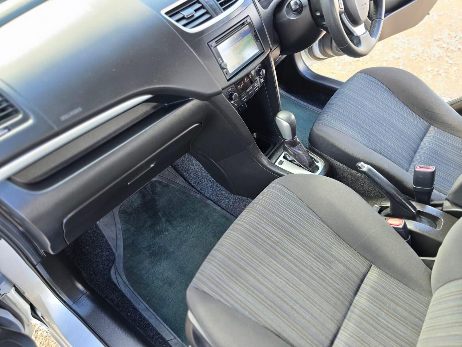 Used Suzuki Swift 2017 for sale - 75681348: Photo 37