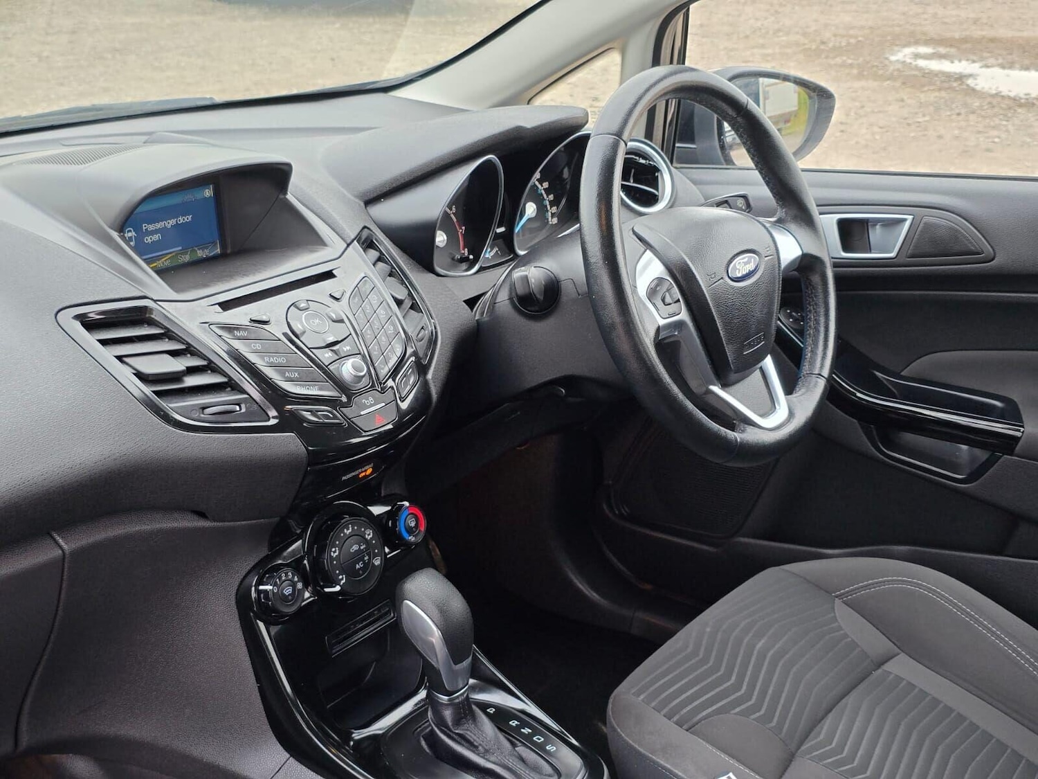 Used Ford Fiesta 2017 for sale - 75975138: Photo 25