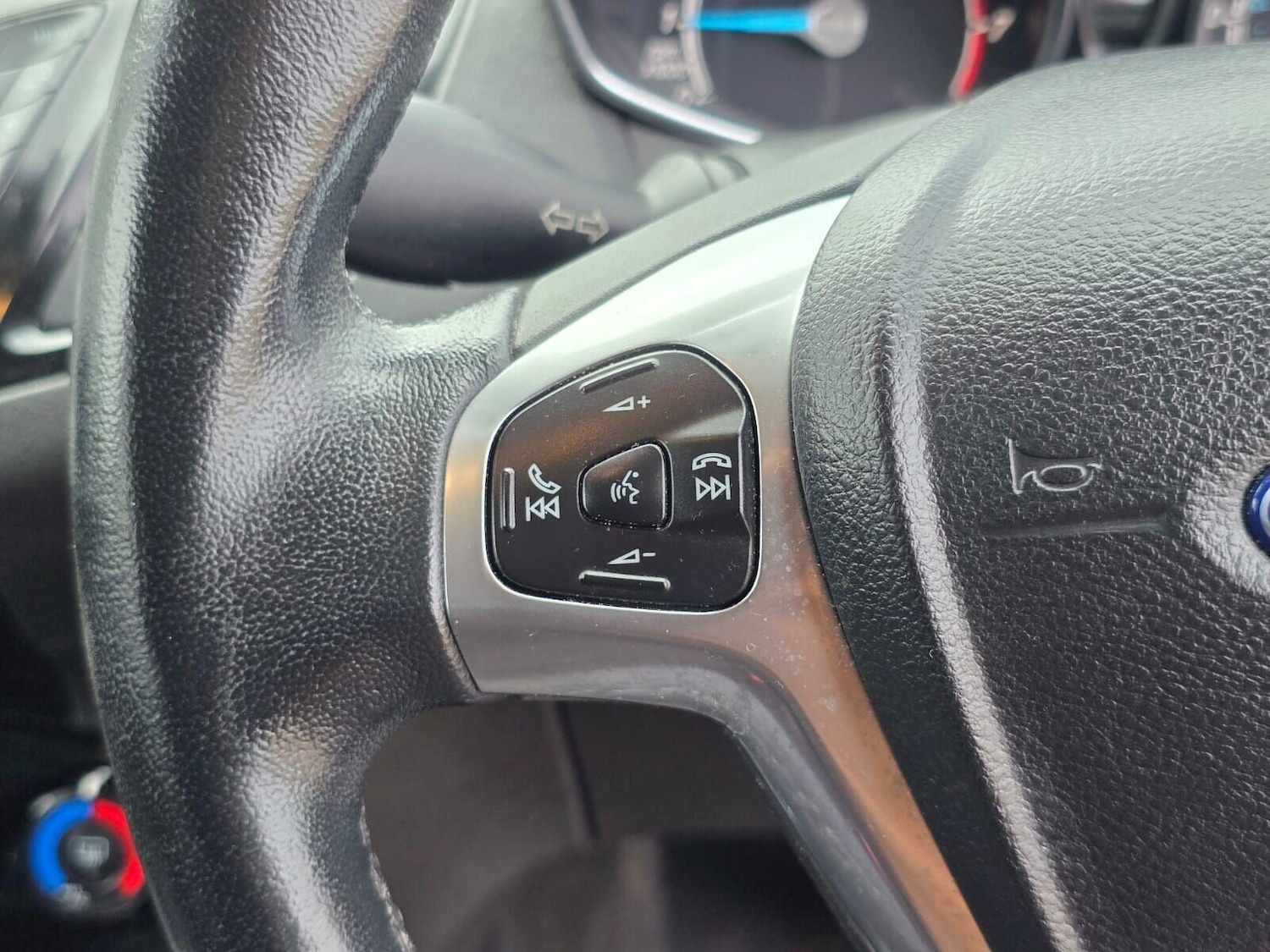 Used Ford Fiesta 2017 for sale - 75975138: Photo 29