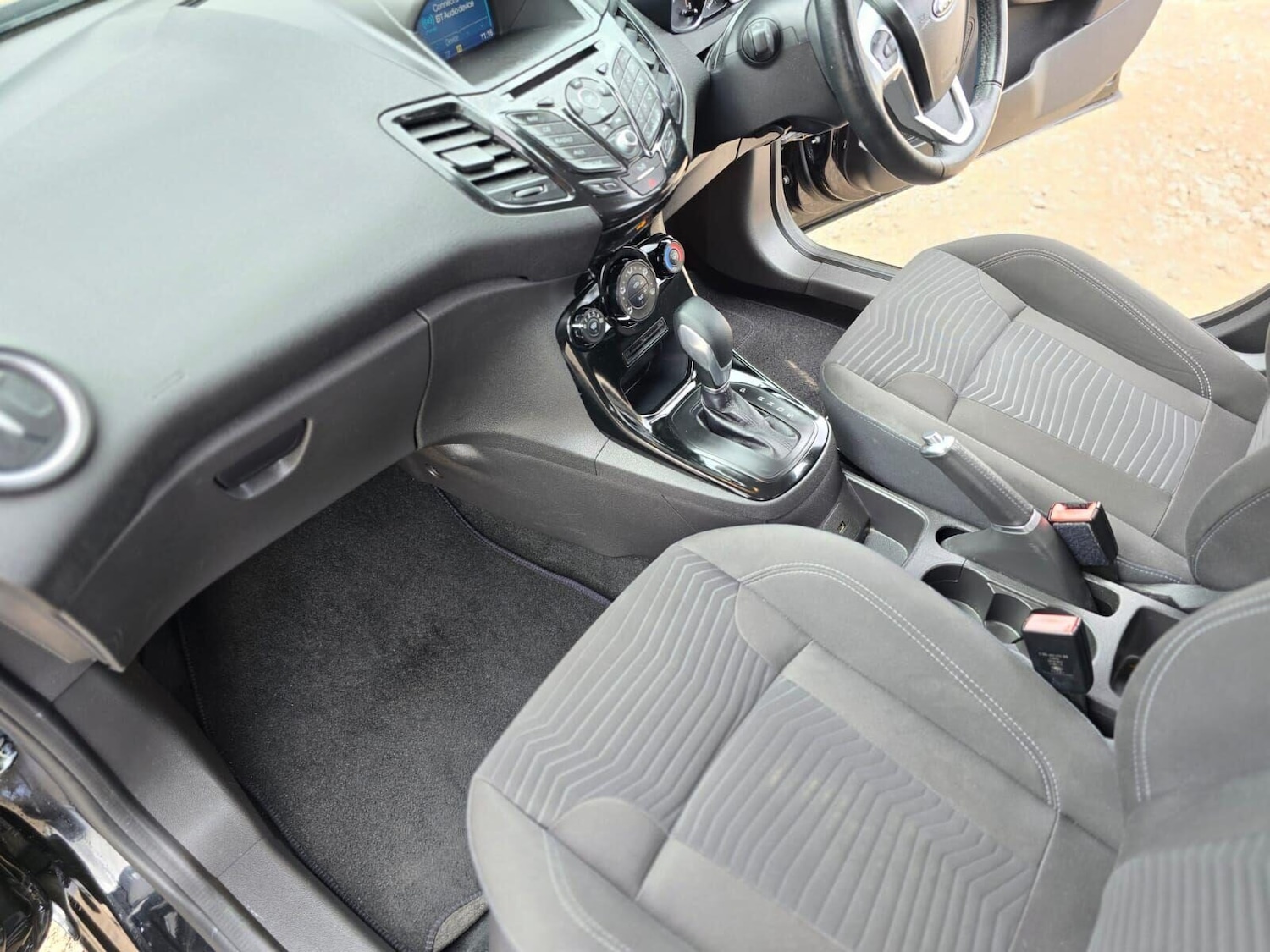 Used Ford Fiesta 2017 for sale - 75975138: Photo 38