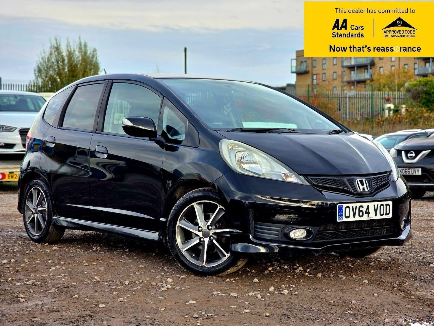 Used Honda Jazz 2014 for sale - 76488546: Photo 1