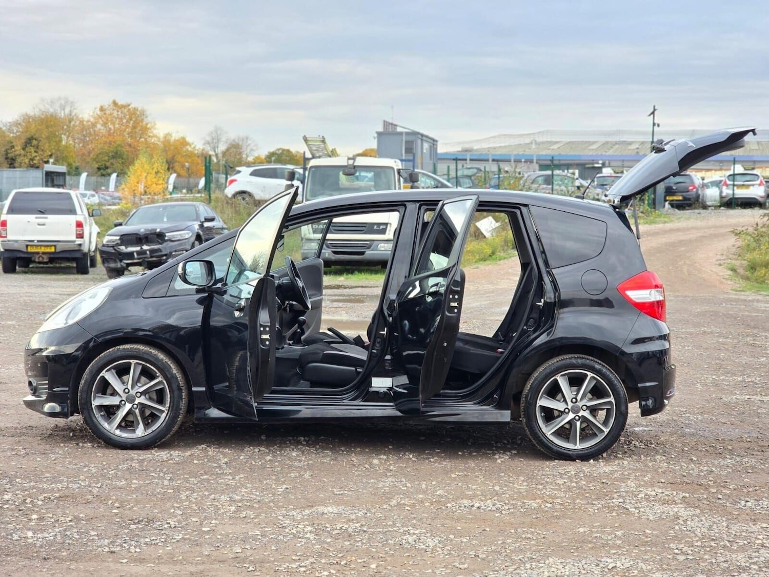 Used Honda Jazz 2014 for sale - 76488546: Photo 11