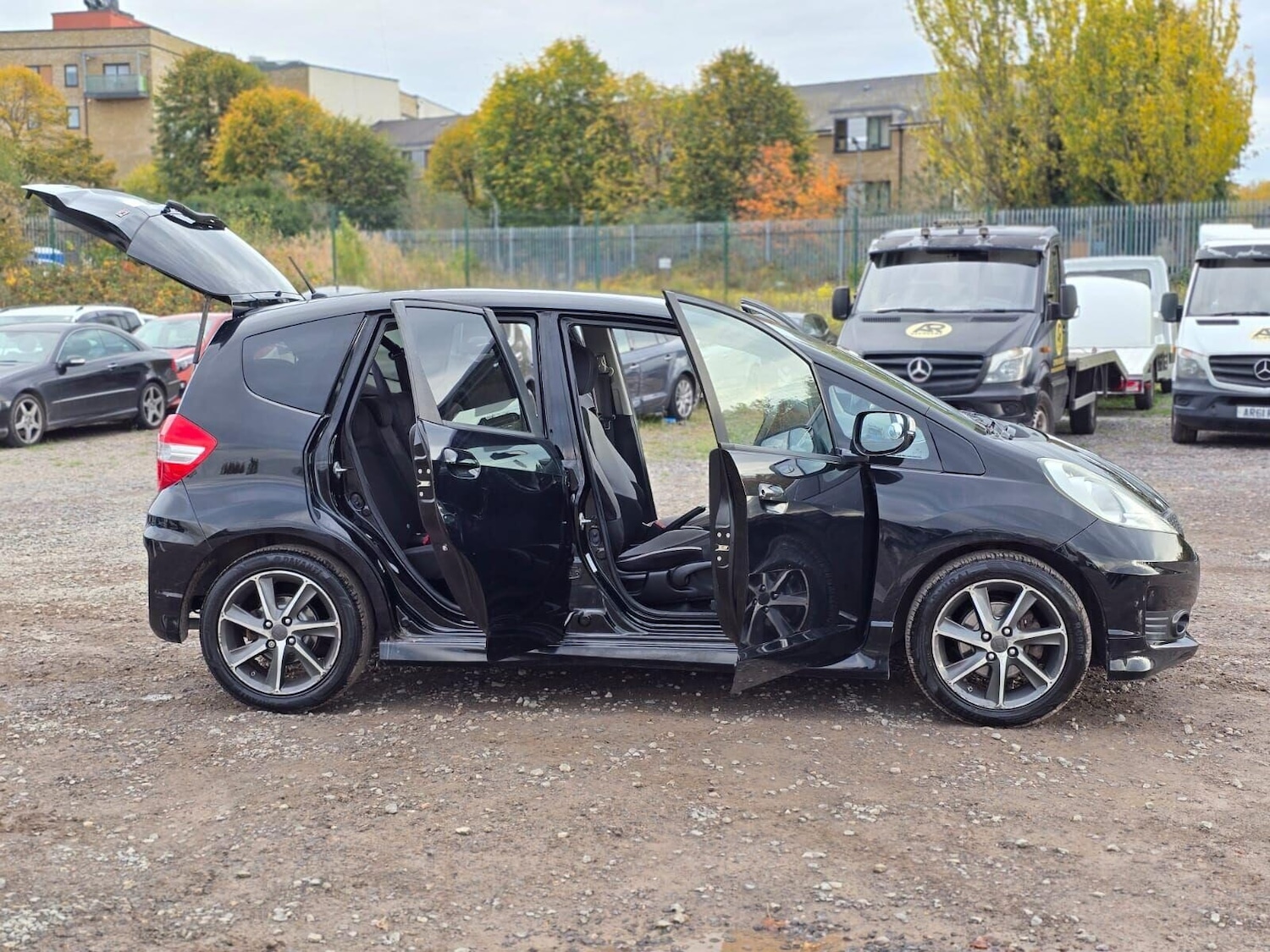 Used Honda Jazz 2014 for sale - 76488546: Photo 14