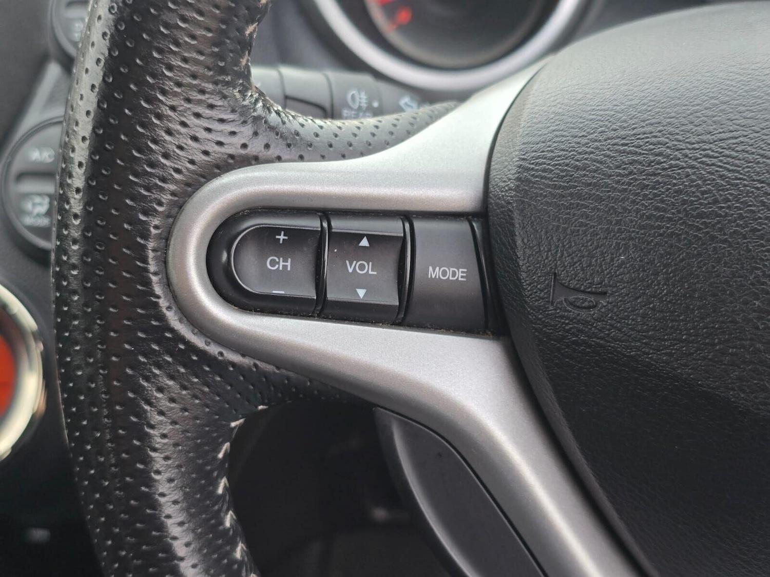 Used Honda Jazz 2014 for sale - 76488546: Photo 30