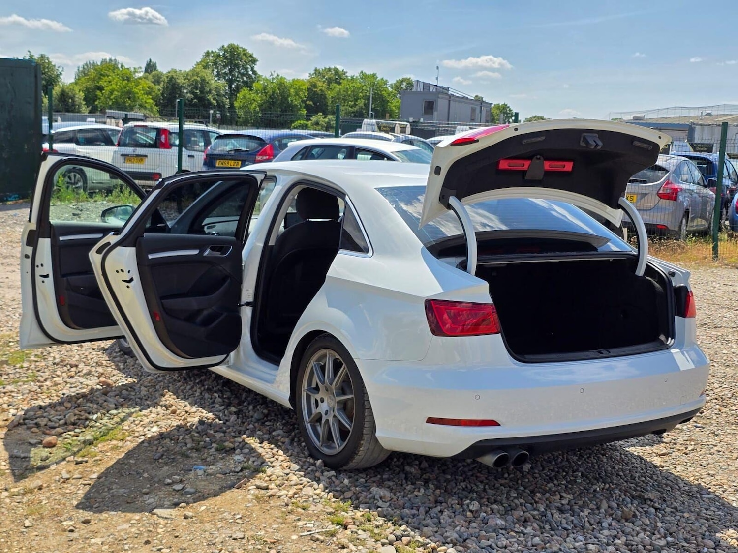Used Audi A3 2015 for sale - 77961784: Photo 9