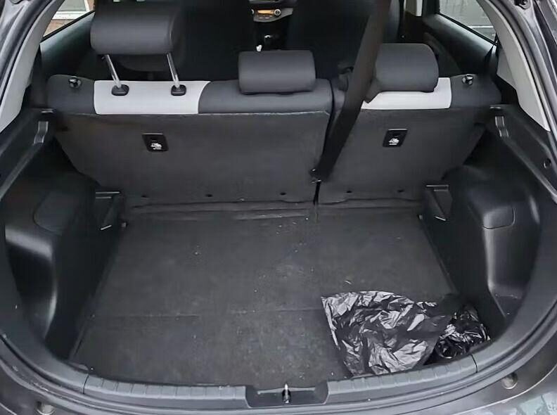 Used Toyota Yaris 2019 for sale - 77450953: Photo 11