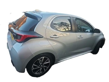 Used Toyota Yaris 2021 for sale - 78267100: Photo