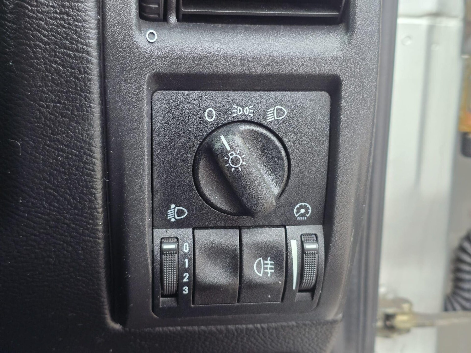 Used Vauxhall Astra 2004 for sale - 77283922: Photo 25