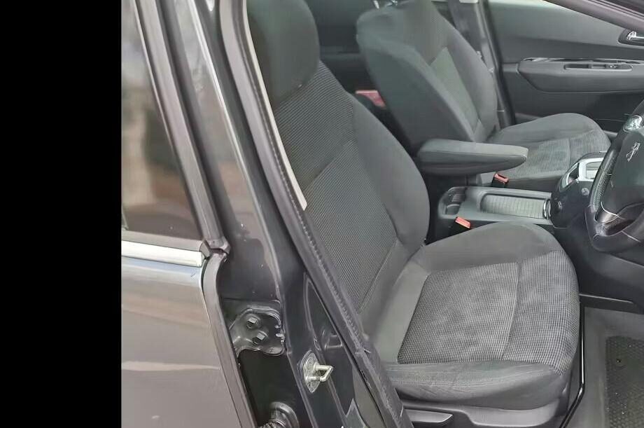 Used Peugeot 5008 2016 for sale - 77079886: Photo 6