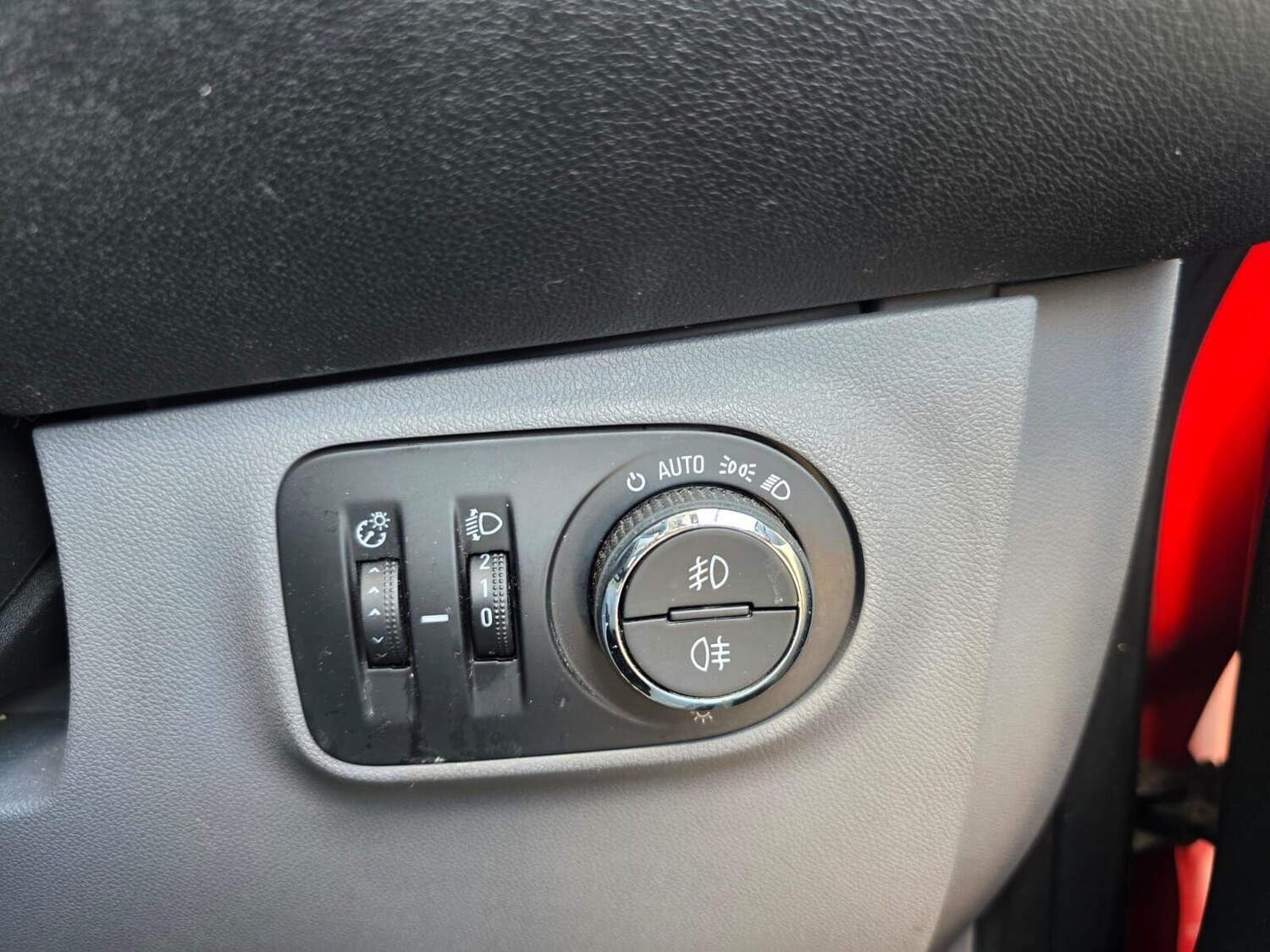 Vehicle 28