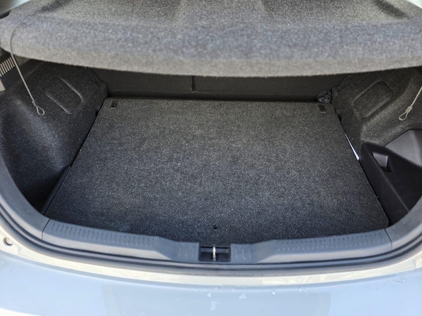Used Toyota Auris 2018 for sale - 75705052: Photo 35