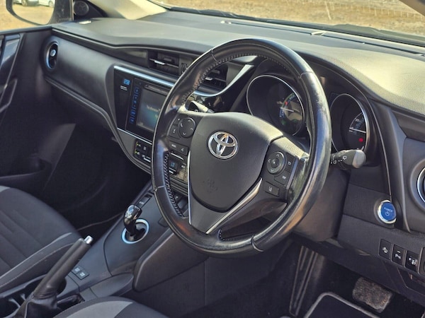 Used Toyota Auris 2018 for sale - 75705052: Photo 38