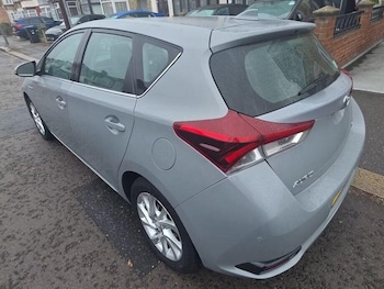 Used Toyota Auris 2018 for sale - 75705052: Photo
