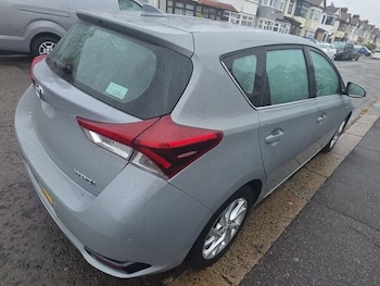 Used Toyota Auris 2018 for sale - 75705052: Photo