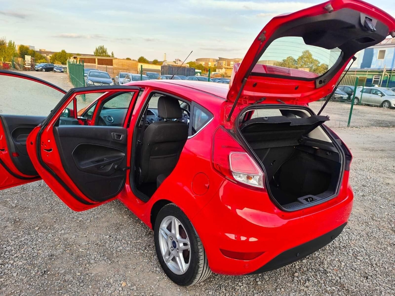 Used Ford Fiesta 2014 for sale - 77340681: Photo 28