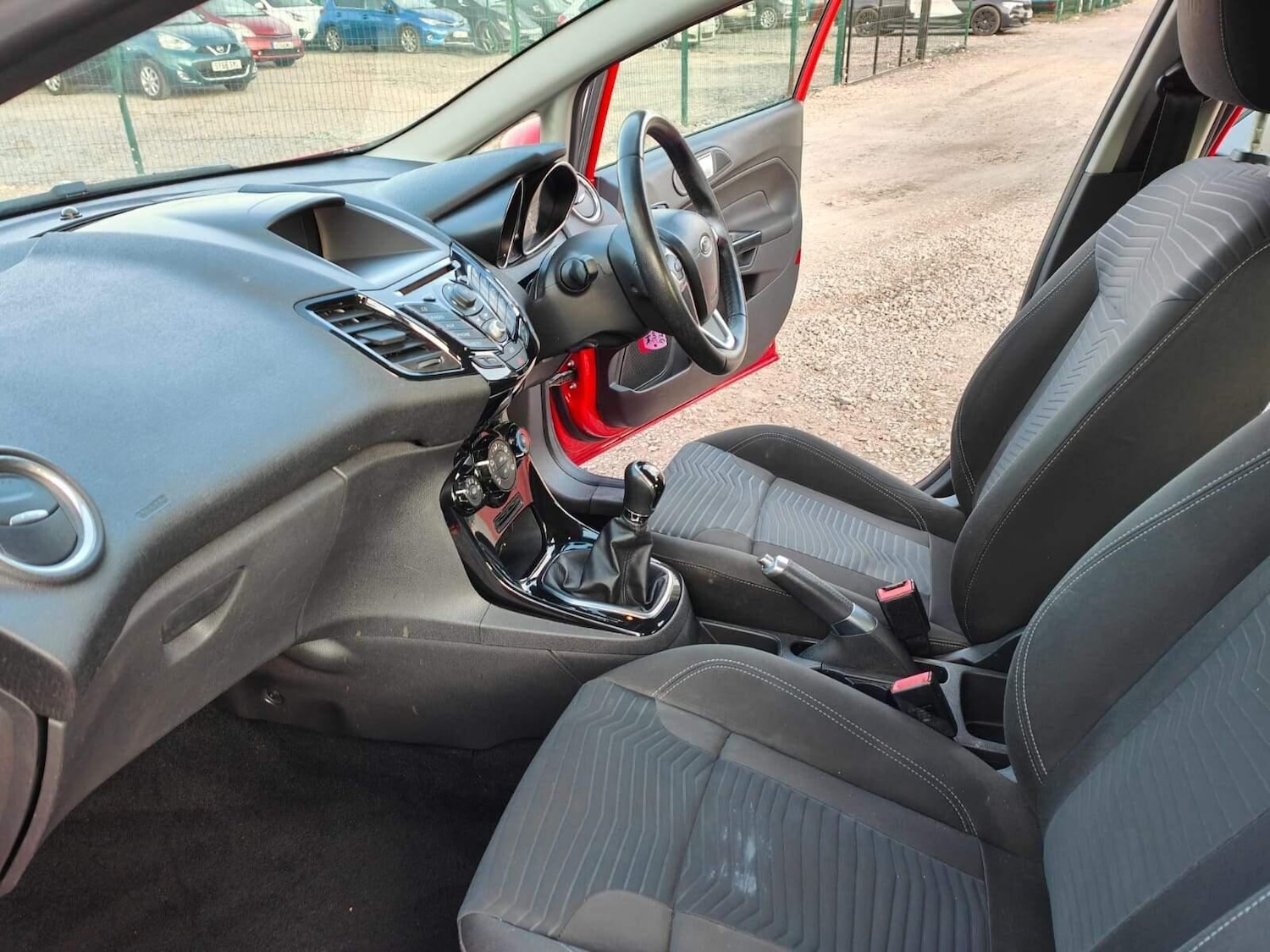 Used Ford Fiesta 2014 for sale - 77340681: Photo 44