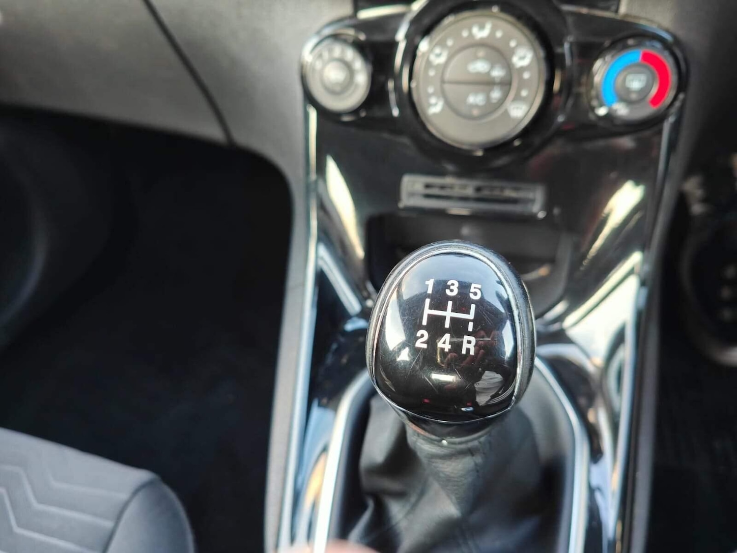 Used Ford Fiesta 2014 for sale - 77340681: Photo 57