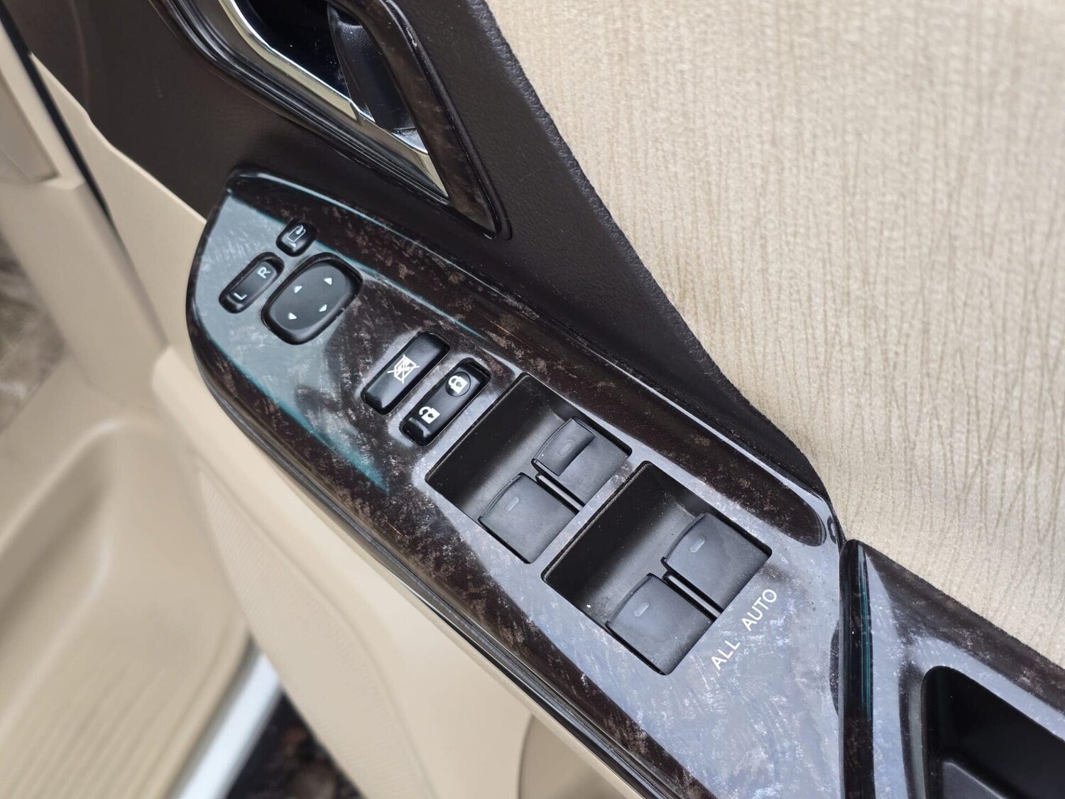 Used Toyota Alphard 2012 for sale - 77582428: Photo 57