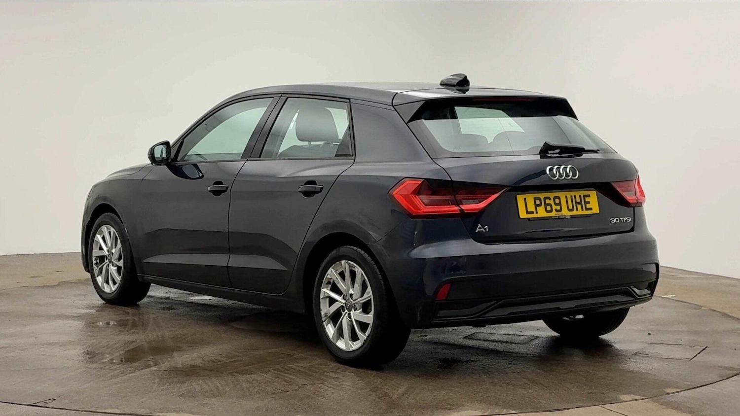 Used Audi A1 2020 for sale - 76909352: Photo 2