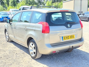 Used Peugeot 5008 2010 for sale - 75555917: Photo