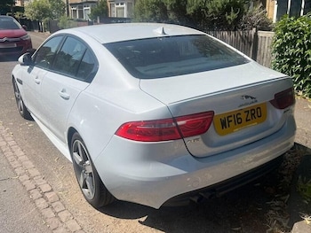 Used Jaguar XE 2016 for sale - 75685831: Photo