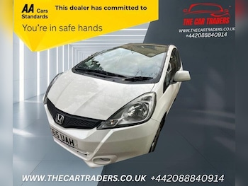 Used Honda Jazz 2015 for sale - 76545889: Photo