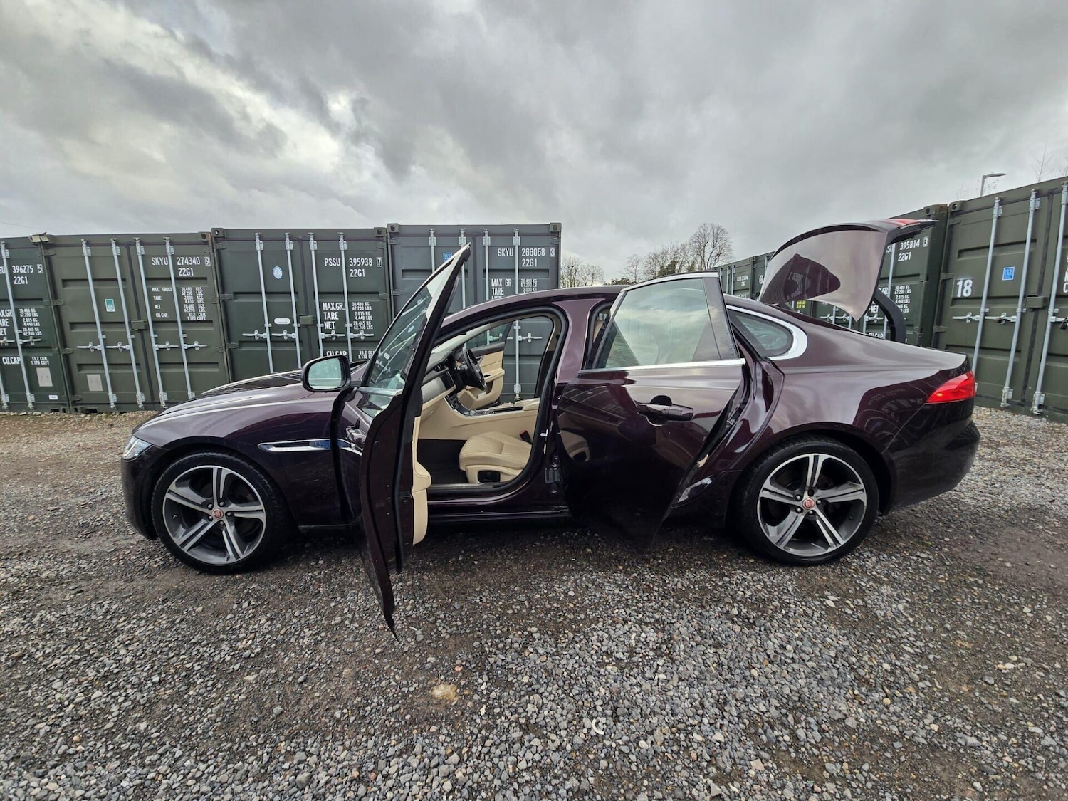 Used Jaguar XF 2016 for sale - 78056060: Photo 11