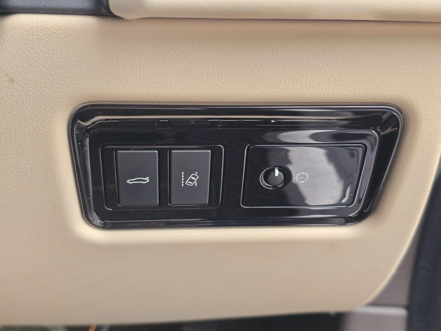 Used Jaguar XF 2016 for sale - 78056060: Photo 24