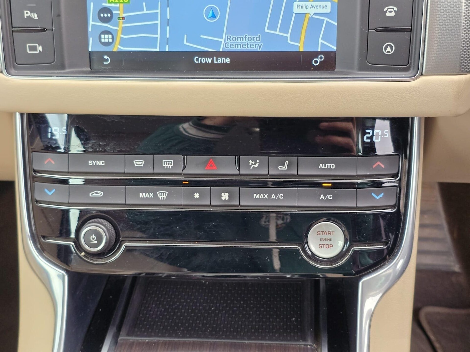 Used Jaguar XF 2016 for sale - 78056060: Photo 32