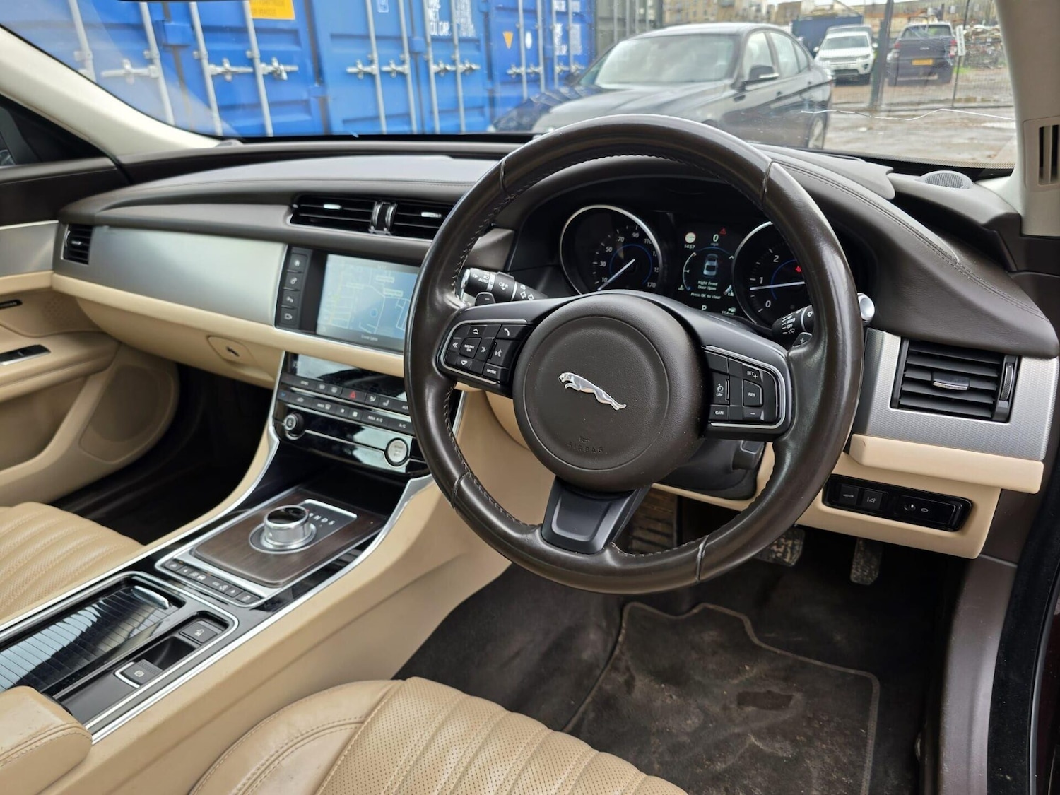 Used Jaguar XF 2016 for sale - 78056060: Photo 37