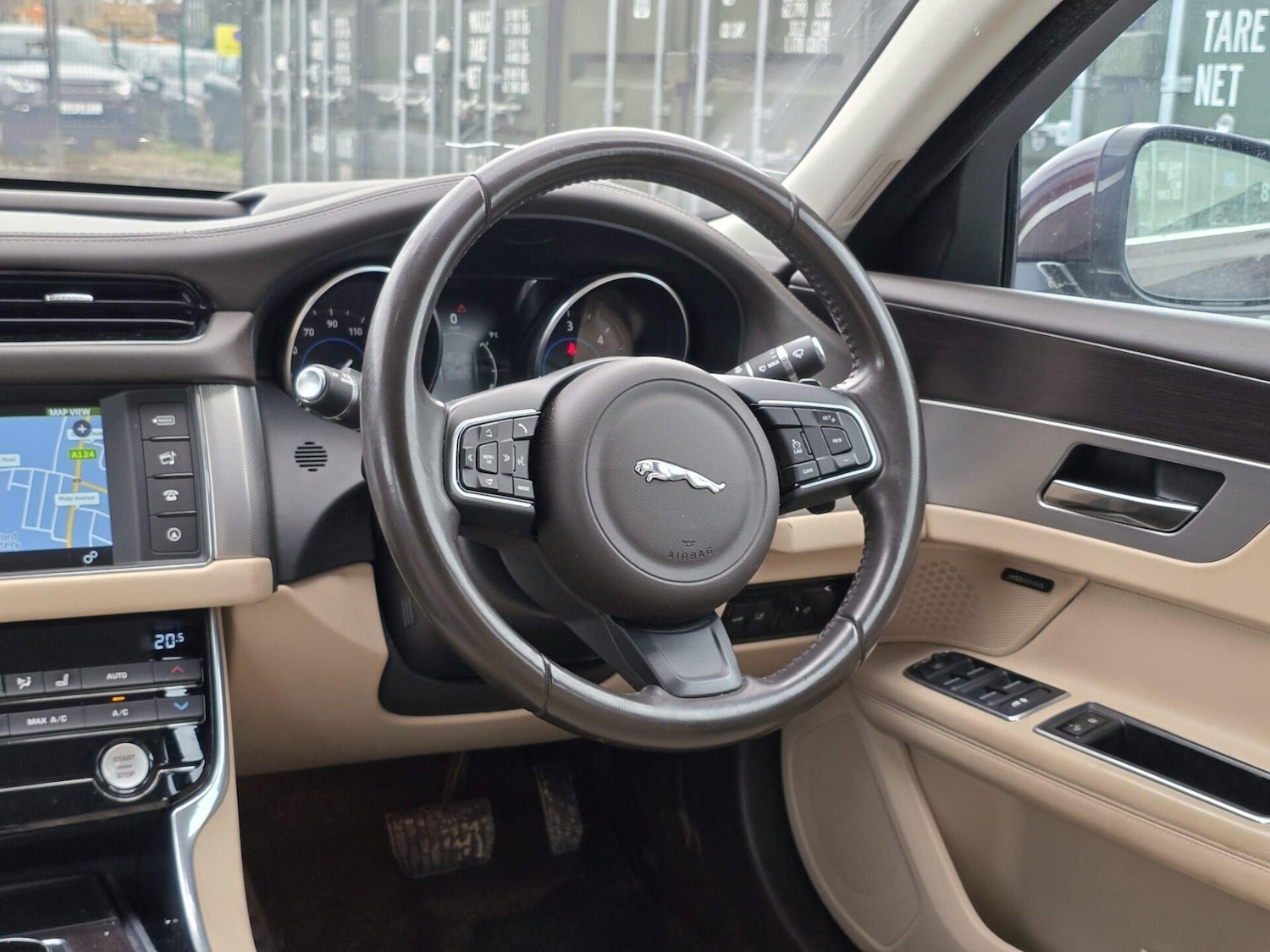 Used Jaguar XF 2016 for sale - 78056060: Photo 60