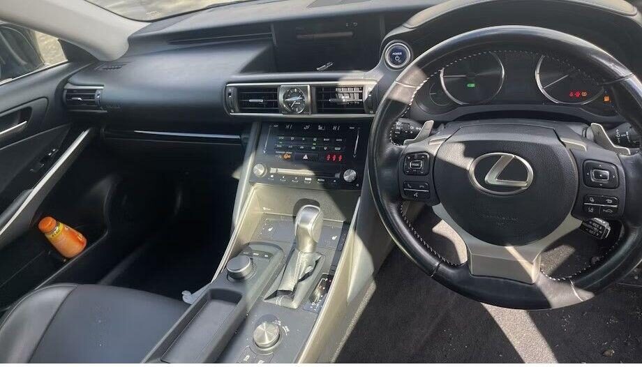 Used Lexus IS 2018 for sale - 76406094: Photo 6