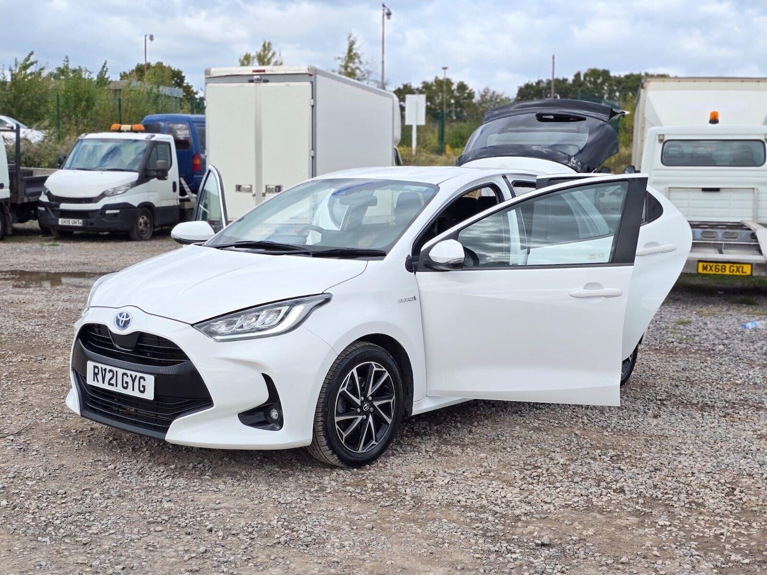 Used Toyota Yaris 2021 for sale - 76520124: Photo 10
