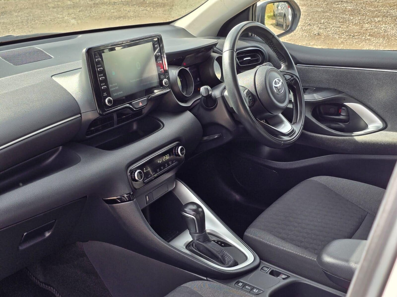 Used Toyota Yaris 2021 for sale - 76520124: Photo 24