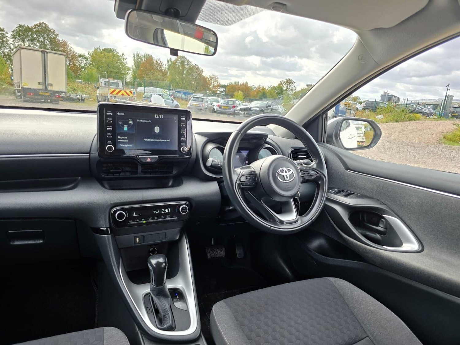 Used Toyota Yaris 2021 for sale - 76520124: Photo 25