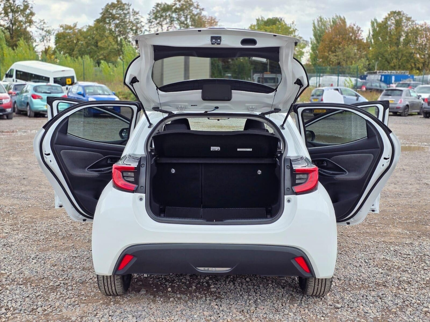 Used Toyota Yaris 2021 for sale - 76520124: Photo 35