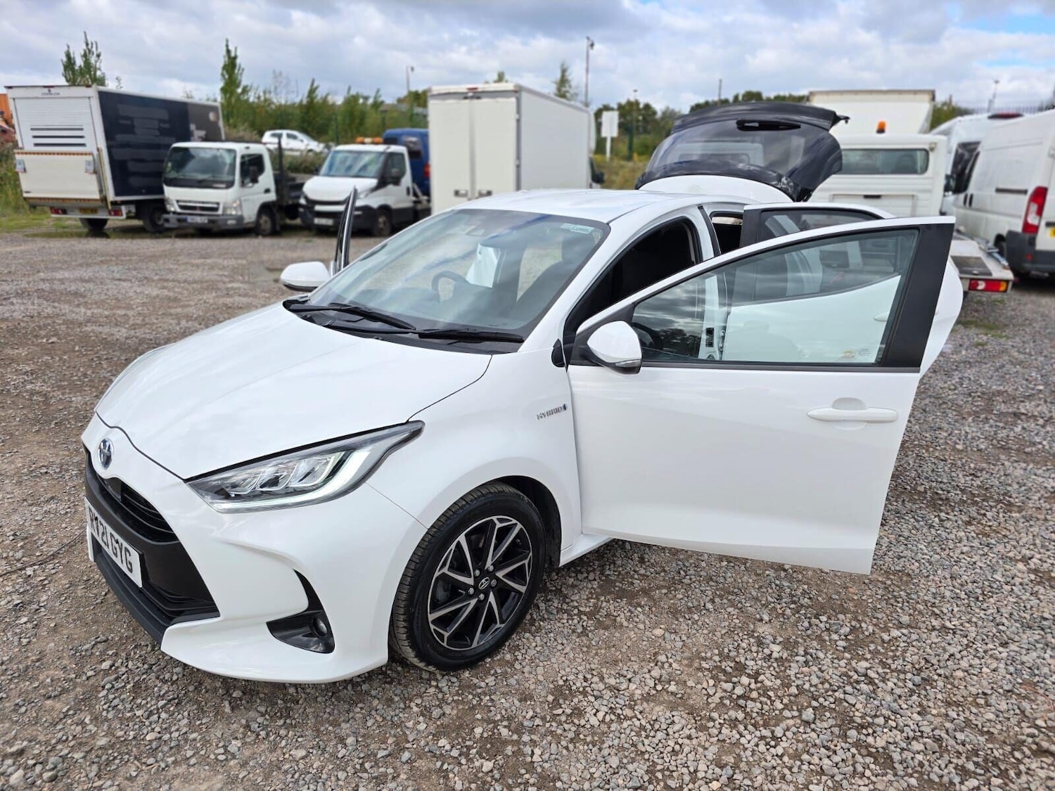 Used Toyota Yaris 2021 for sale - 76520124: Photo 9