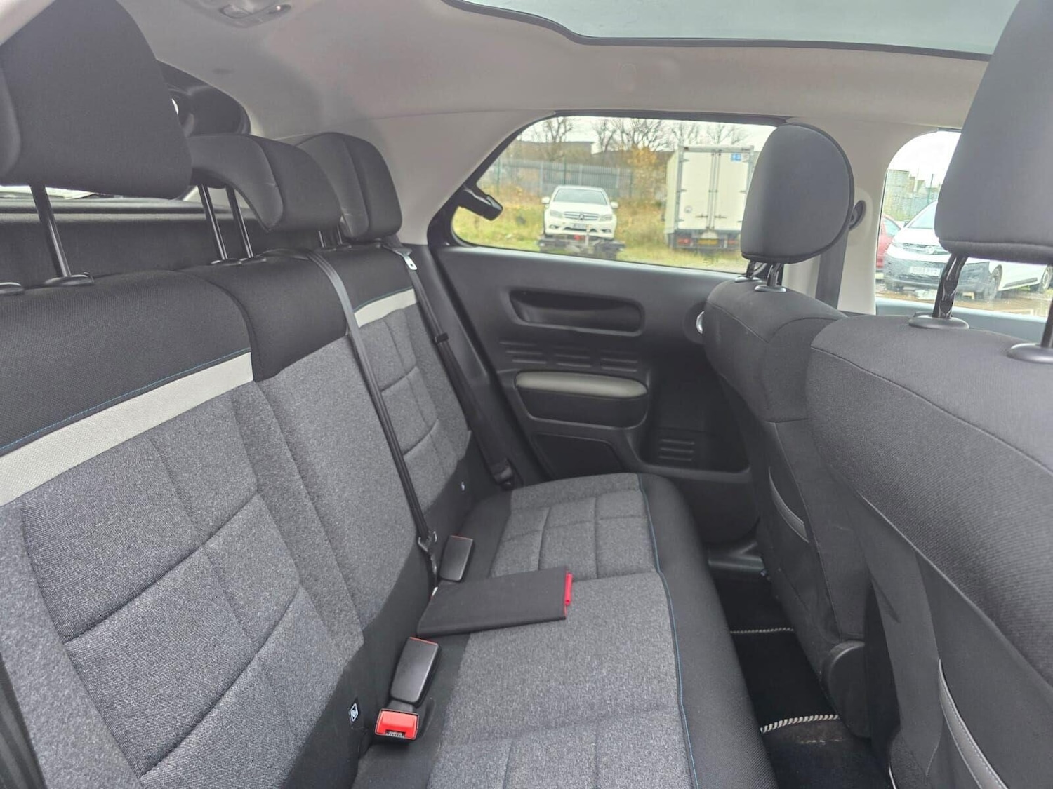 Used Citroen C4 Cactus 2018 for sale - 76685601: Photo 25