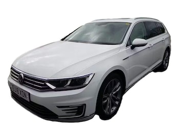 Used Volkswagen Passat 2018 for sale - 78289452: Photo