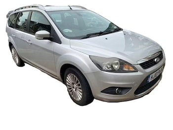 Used Ford Focus 2010 for sale - 77830076: Photo