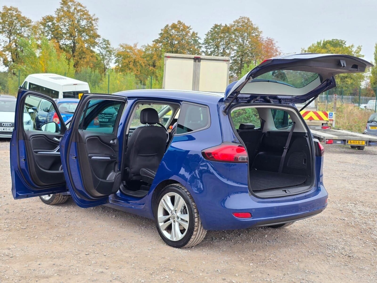 Used Vauxhall Zafira 2018 for sale - 76211437: Photo 11