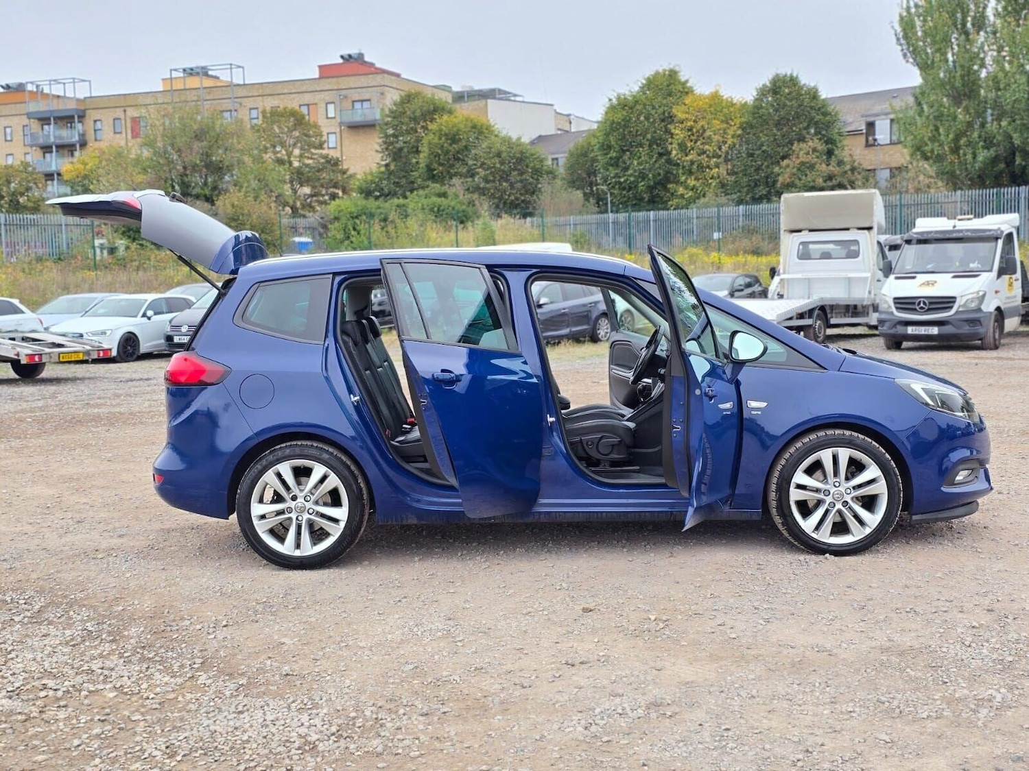Used Vauxhall Zafira 2018 for sale - 76211437: Photo 16