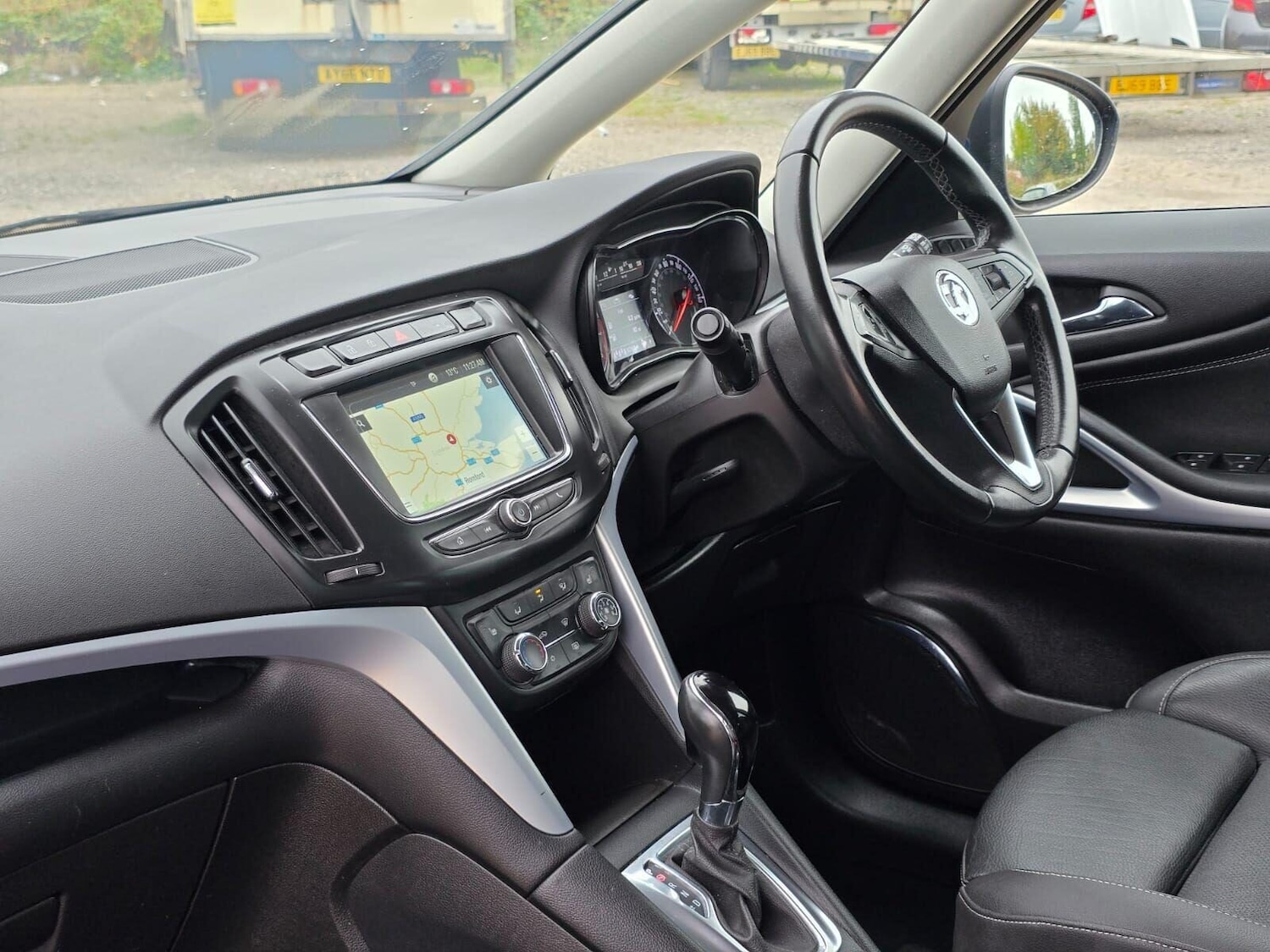 Used Vauxhall Zafira 2018 for sale - 76211437: Photo 26